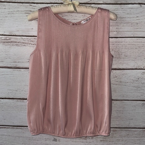 Max Studio Specialty Tops - M.S.S.P. Elegant Pink Sleeveless Top Medium Office Formal Church Layering